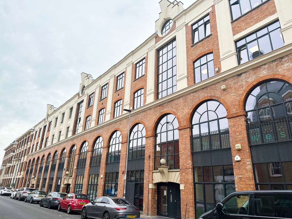 Aluminium Doors and Products for homes UK